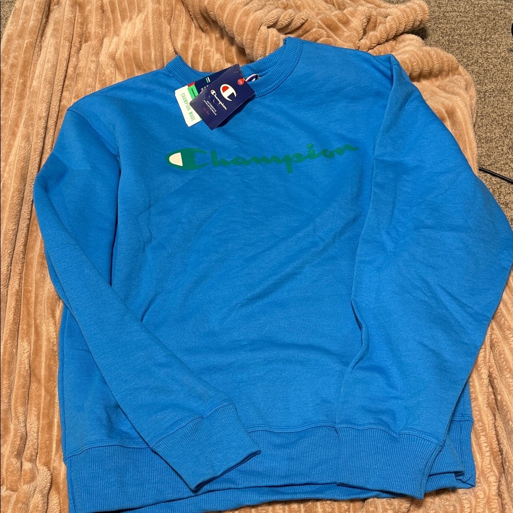 NWT large mens Champion Men's Vibrant Blue Crewneck Sweater